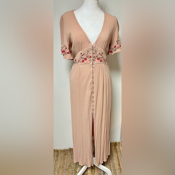 Blu Pepper Dresses & Skirts - Blu Pepper Blush Pink Maxi Dress with Floral Embroidery